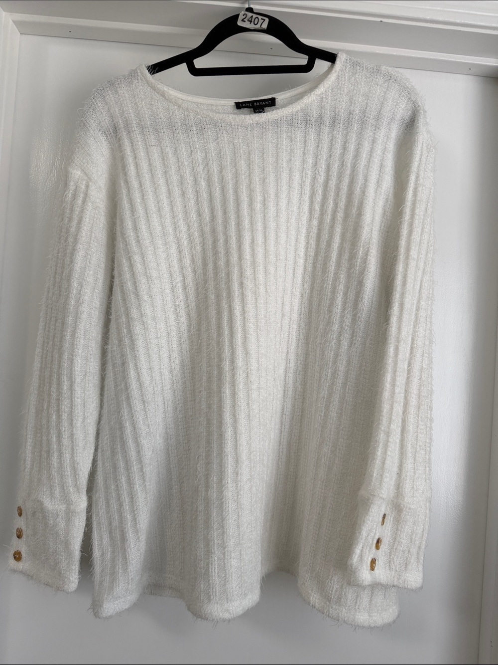 Lane Bryant Women's white Fuzzy Ribbed Knit Sweater 14/16